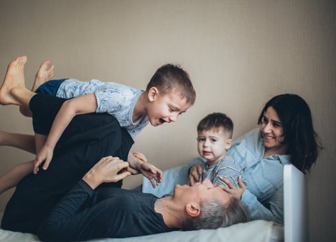 6 Ideen, um Valentinstag mit Kindern zu feiern