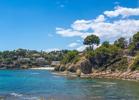Beaches and coves of Benissa, you won't be able to resist them!