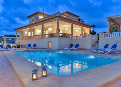 Warum eine Villa an der Costa Blanca für Ihren Urlaub wählen?