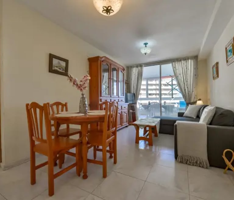Alquiler de apartamento en Calpe APOLO XI con piscina. en Calpe