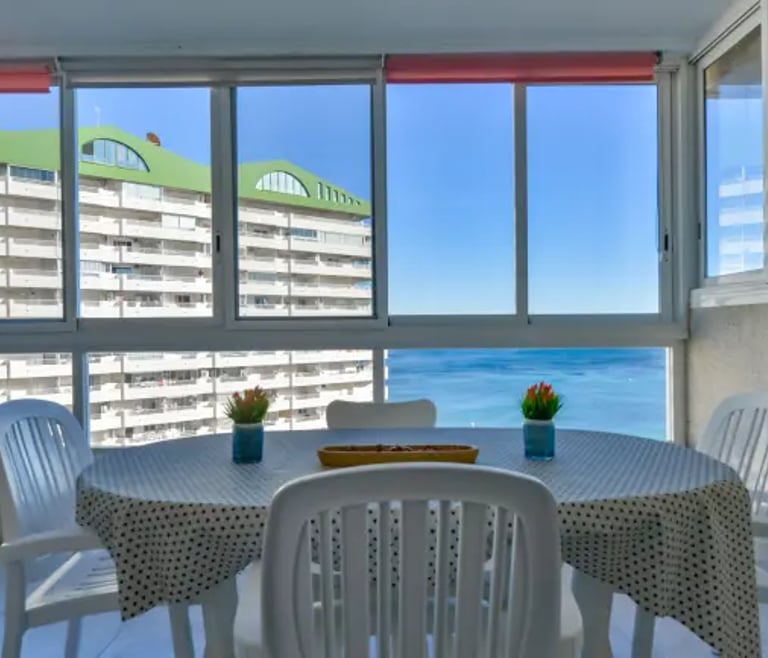 Alquiler de apartamento en Calpe APOLO XI con piscina. en Calpe