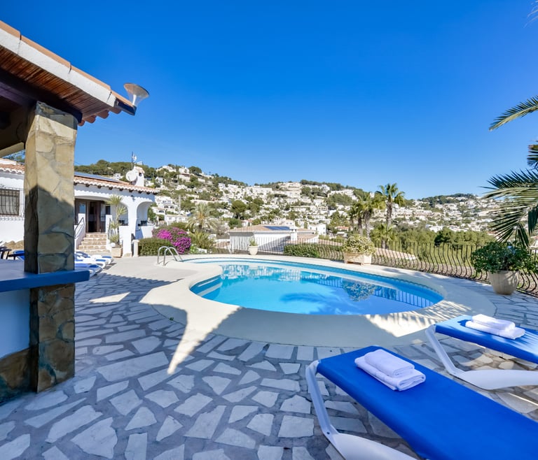 Villa à louer à Moraira ROUILLON à Moraira - Piscine