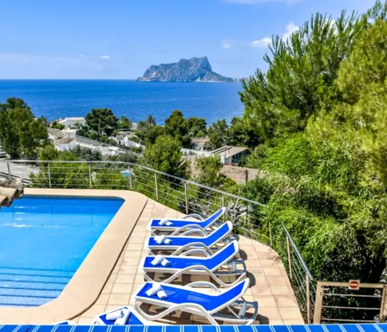 Alquiler de villa en Benissa ARC para 12, piscina privada y vistas al mar en Benissa