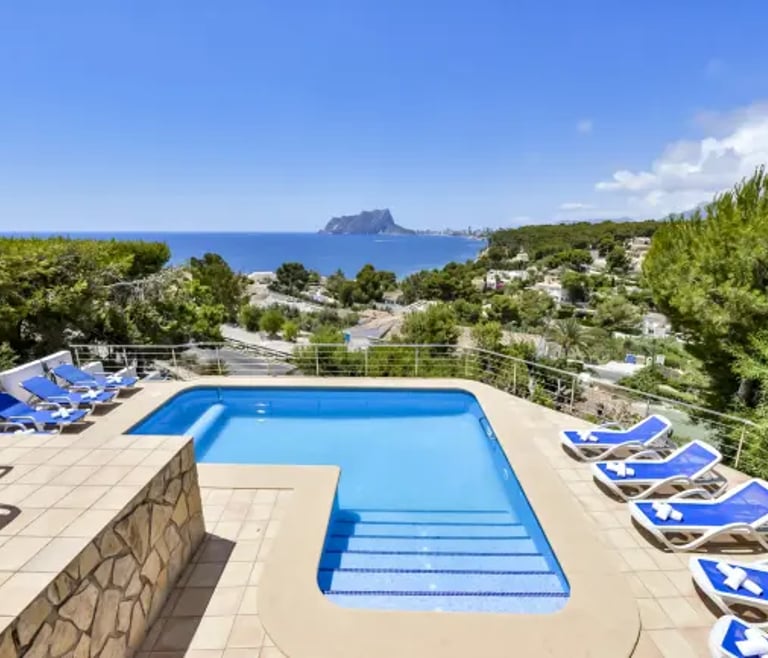 Alquiler de villa en Benissa ARC para 12, piscina privada y vistas al mar en Benissa