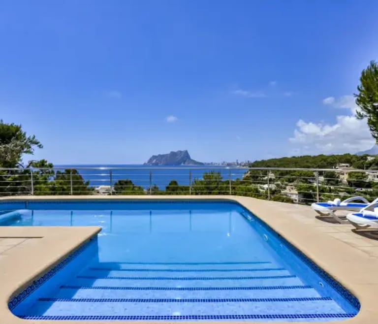 Alquiler de villa en Benissa ARC para 12, piscina privada y vistas al mar en Benissa