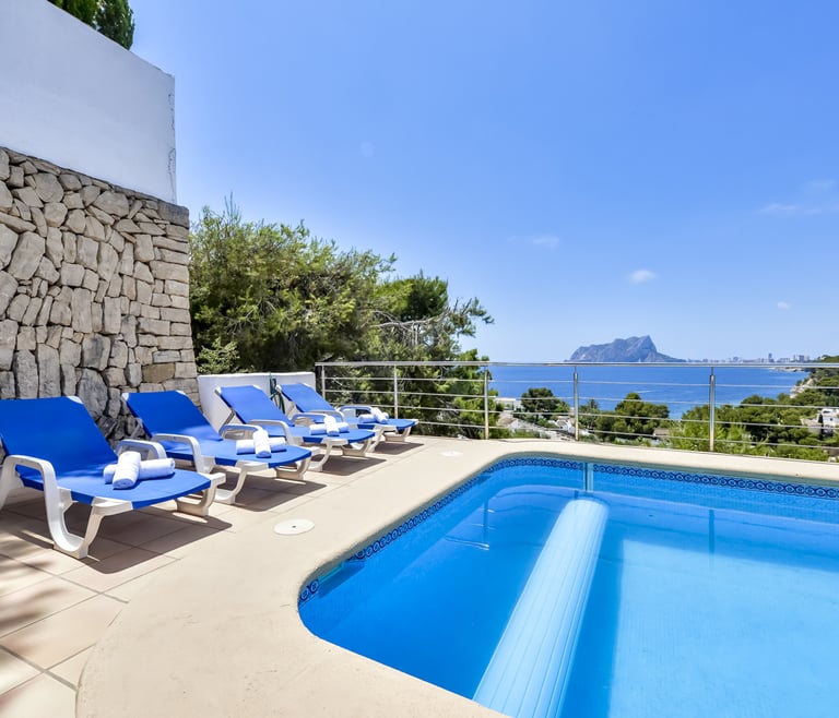 Alquiler de villa en Benissa ARC para 12, piscina privada y vistas al mar en Benissa - Piscina