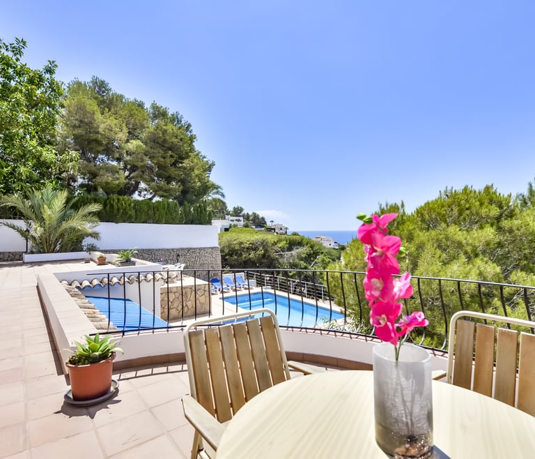 Alquiler de villa en Benissa ARC para 12, piscina privada y vistas al mar en Benissa - Terraza
