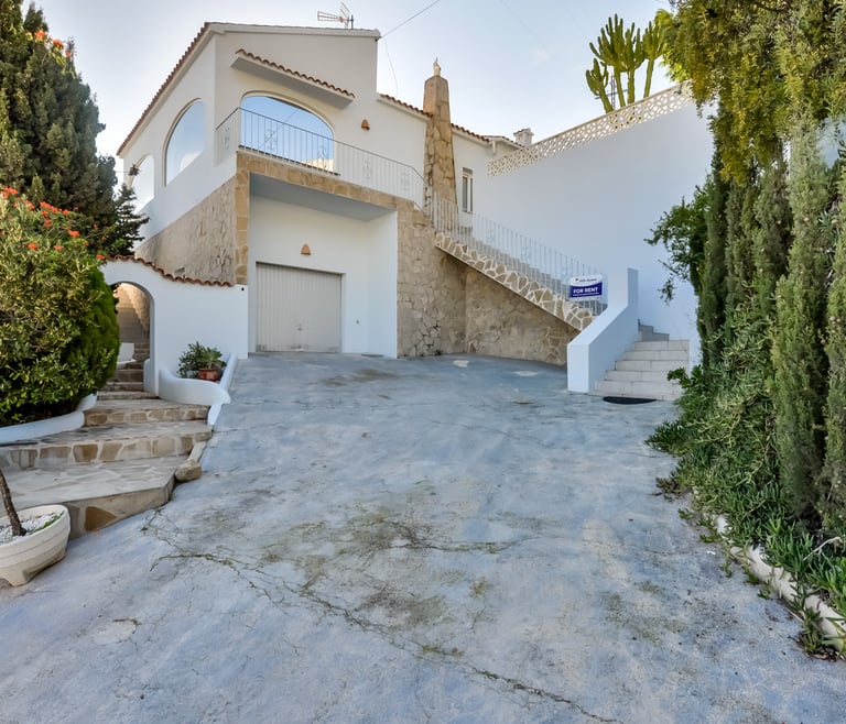 Villa te huur in Calpe CUCARRES en Calpe - Voorzijde