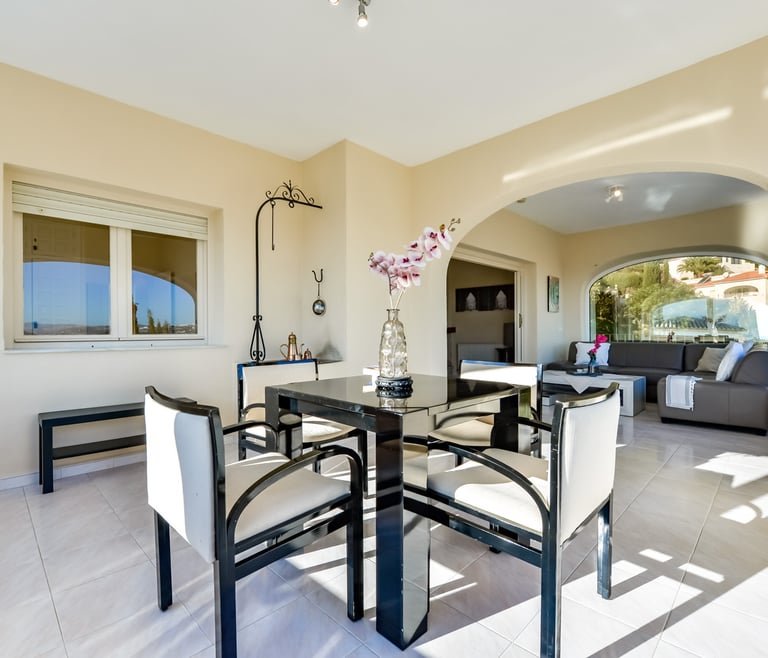 Villa te huur in Calpe CUCARRES en Calpe - Eetkamer