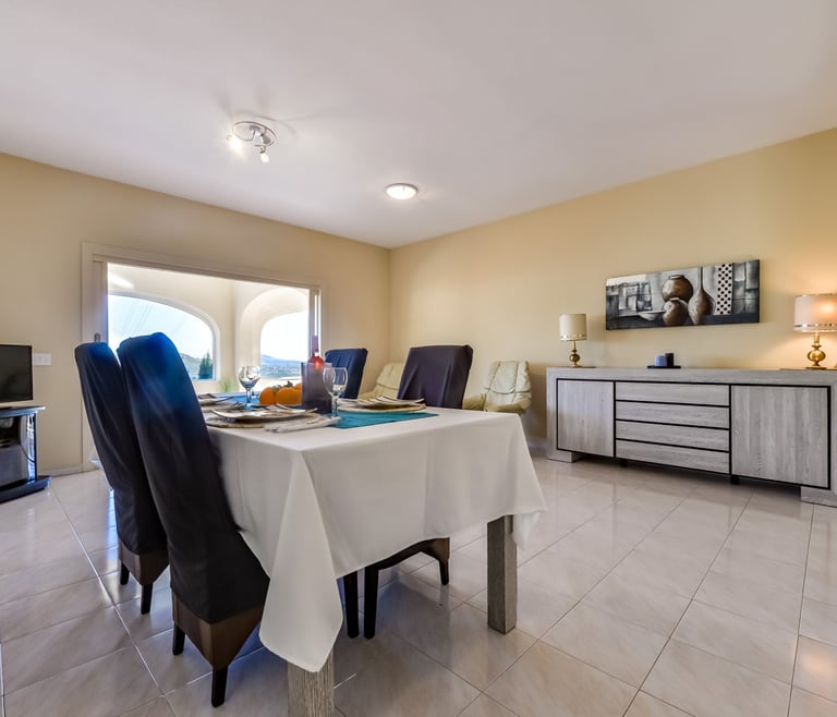 Villa te huur in Calpe CUCARRES en Calpe - Eetkamer