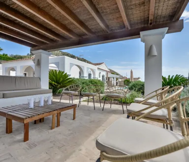 Villa for rent in El Portet de Moraira, SAN VICENTE, 50 mts from the water and private pool. in Moraira