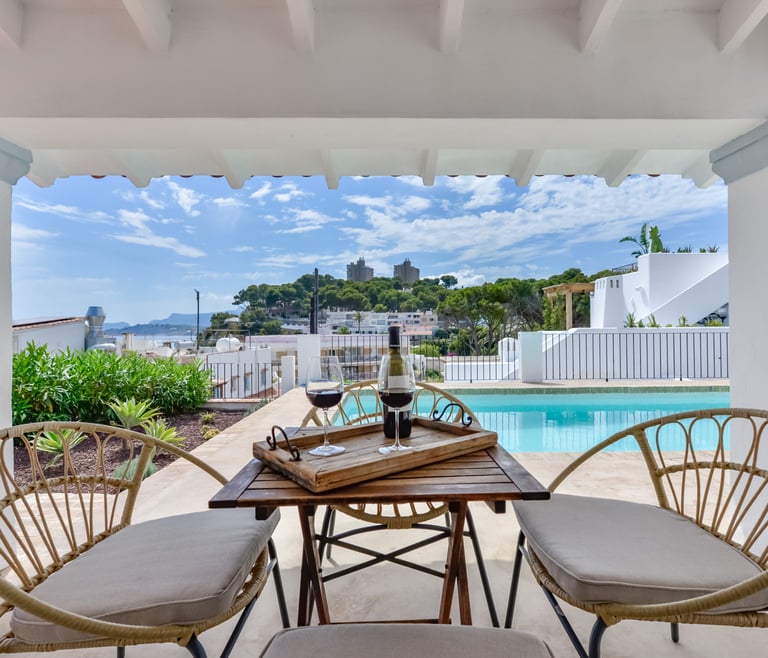 Villa à louer à El Portet de Moraira, SAN VICENTE, 50 mts de l'eau et piscine privée. à Moraira - Terrasse