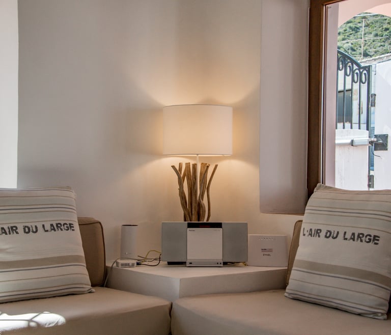 Villa à louer à El Portet de Moraira, SAN VICENTE, 50 mts de l'eau et piscine privée. à Moraira - Détails