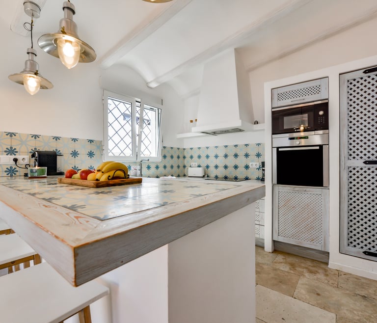 Villa à louer à El Portet de Moraira, SAN VICENTE, 50 mts de l'eau et piscine privée. à Moraira - Cuisine