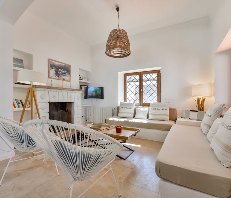 Villa à louer à El Portet de Moraira, SAN VICENTE, 50 mts de l'eau et piscine privée. à Moraira - Salon
