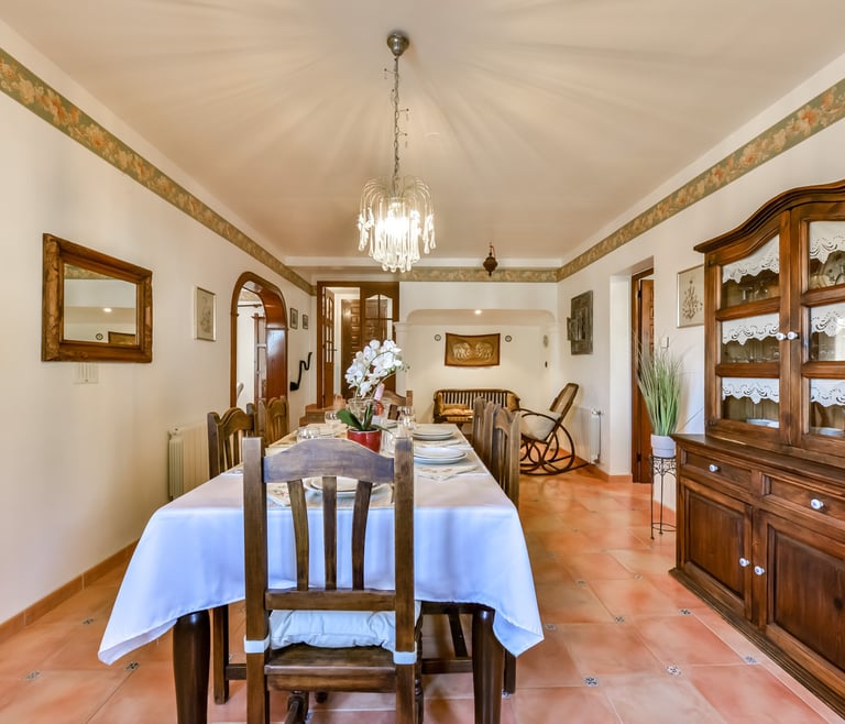  Villa te huur in Benissa, PETRA en Benissa - Eetkamer