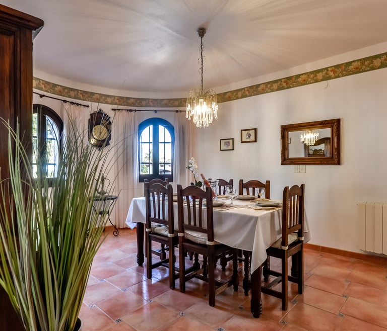 Villa te huur in Benissa, PETRA en Benissa - Eetkamer