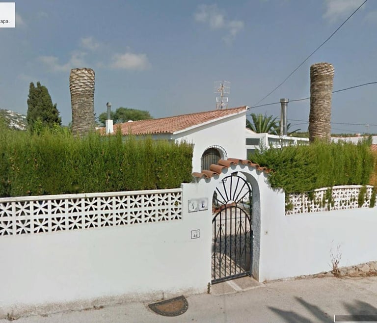 MOUNA,bonita villa en Calpe para 6 pax, piscina privada y wifi gratis en Calpe - Frontal