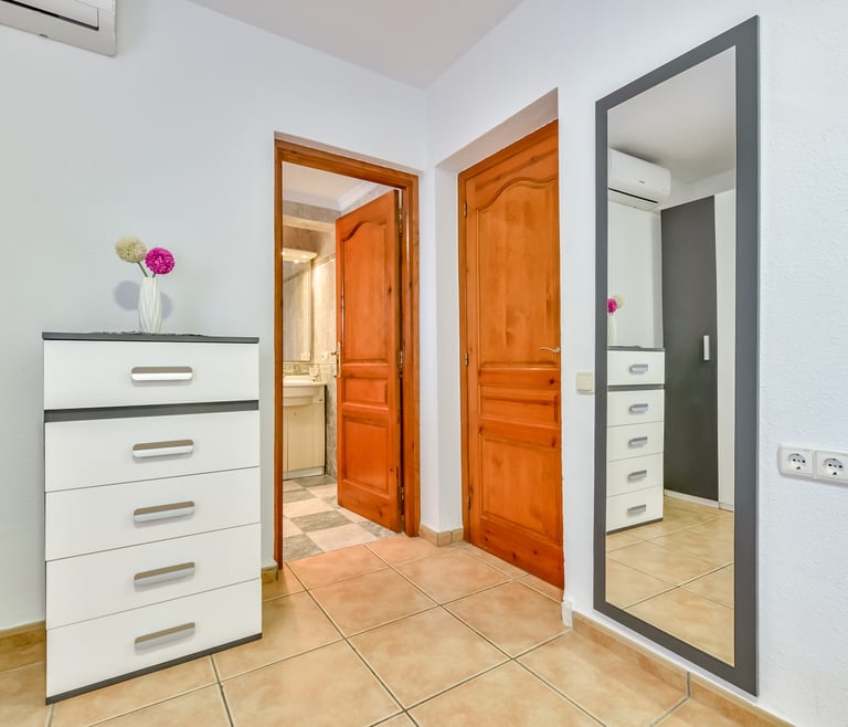 MOUNA,bonita villa en Calpe para 6 pax, piscina privada y wifi gratis en Calpe - Habitaciones