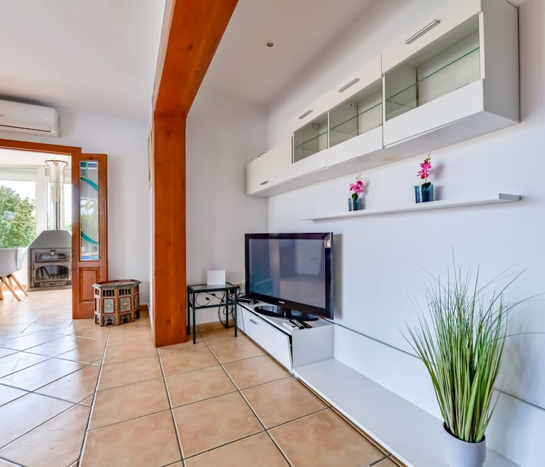 MOUNA,bonita villa en Calpe para 6 pax, piscina privada y wifi gratis en Calpe - Comedor