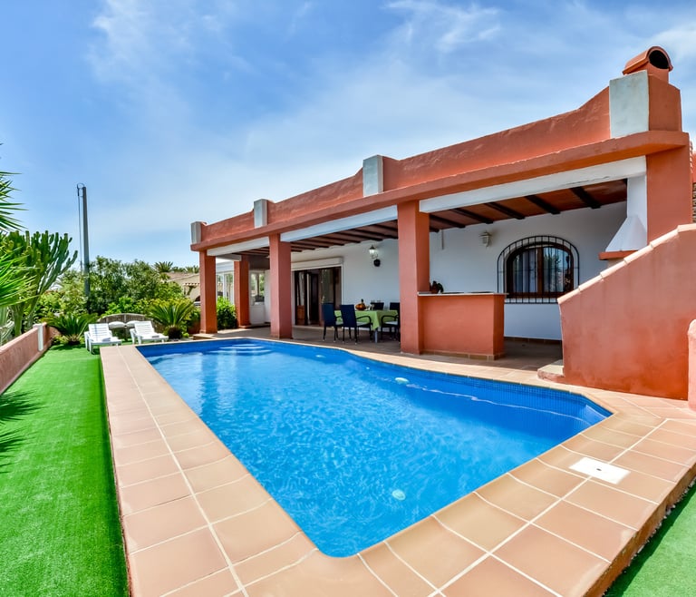 MOUNA,bonita villa en Calpe para 6 pax, piscina privada y wifi gratis en Calpe - Piscina
