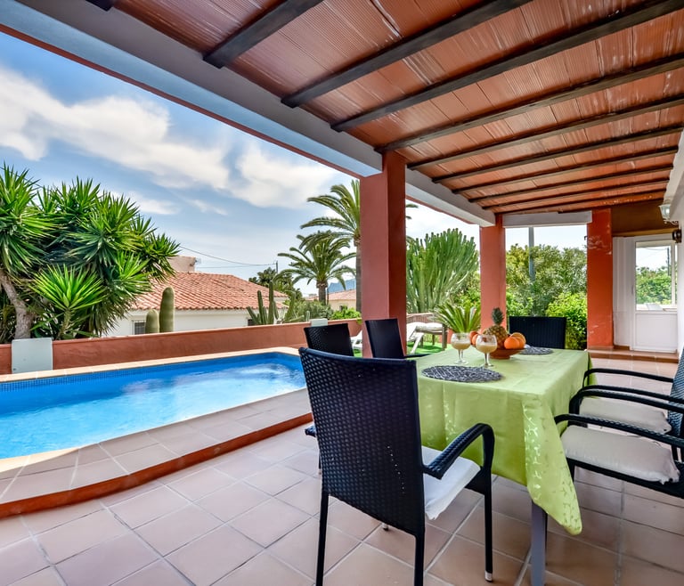 MOUNA,bonita villa en Calpe para 6 pax, piscina privada y wifi gratis en Calpe - Piscina