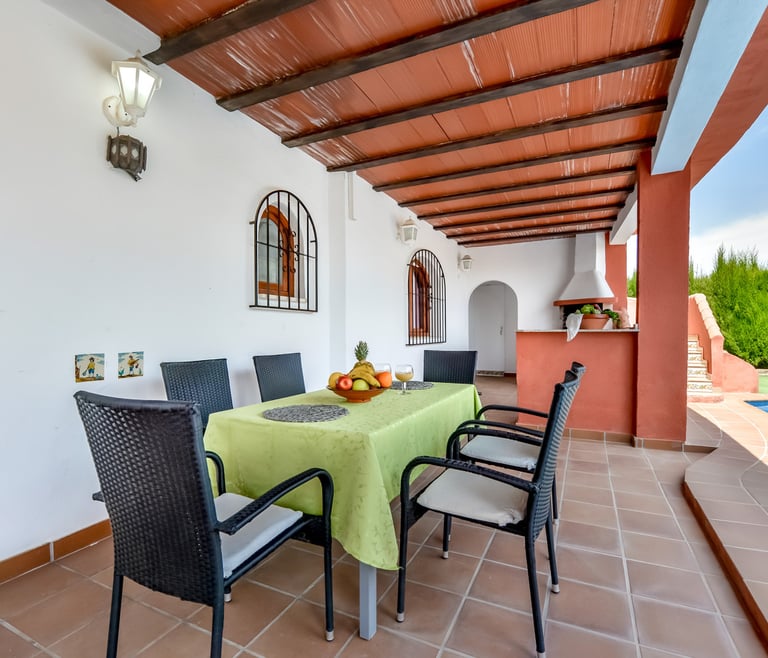 MOUNA,bonita villa en Calpe para 6 pax, piscina privada y wifi gratis en Calpe - Terraza