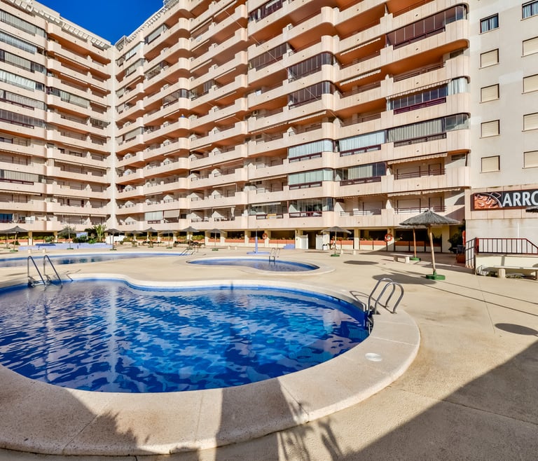 ZAFIRO,apartamentos Zafiro para 6 pax en la playa Levante,Calpe wifi gratis. en Calpe - Otros