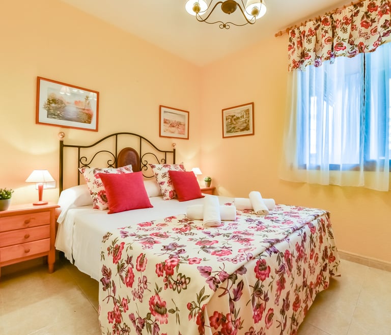 ZAFIRO,apartamentos Zafiro para 6 pax en la playa Levante,Calpe wifi gratis. en Calpe - Otros