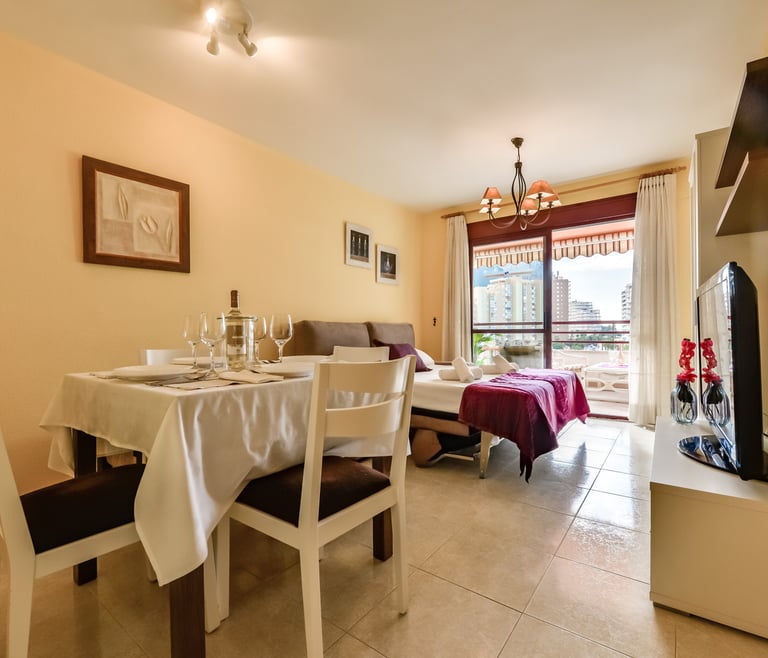 ZAFIRO,apartamentos Zafiro para 6 pax en la playa Levante,Calpe wifi gratis. en Calpe - Otros