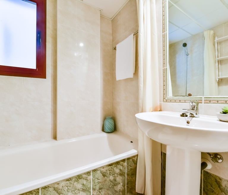 ZAFIRO,apartamentos Zafiro para 6 pax en la playa Levante,Calpe wifi gratis. en Calpe - Otros