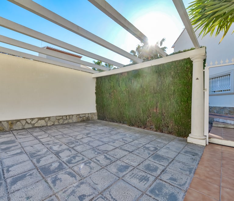 Alquiler de bungalow en Calpe, MARGARET en Calpe - Garaje
