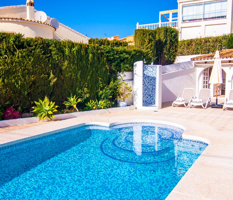Alquiler de villa en Calpe BELVIC, piscina privada 4 pax en Calpe - Piscina