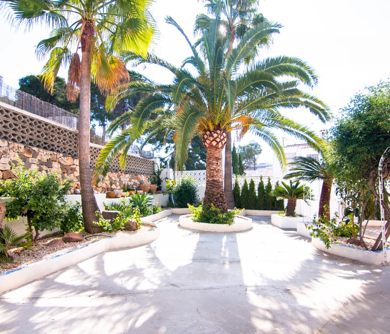 Alquiler de villa en Calpe BELVIC, piscina privada 4 pax en Calpe - Jardin