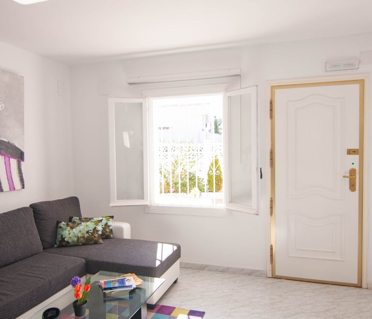 Alquiler de villa en Calpe BELVIC, piscina privada 4 pax en Calpe - Salón