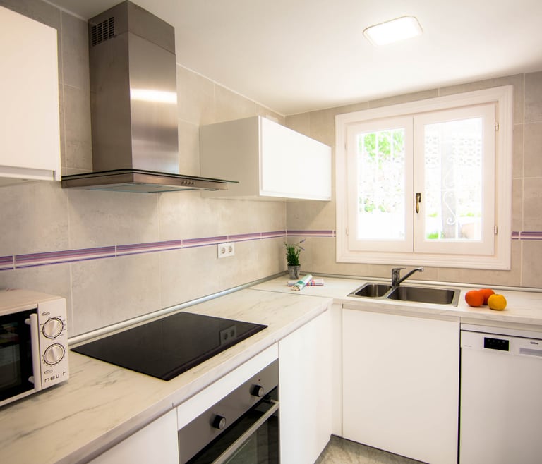 Alquiler de villa en Calpe BELVIC, piscina privada 4 pax en Calpe - Cocina