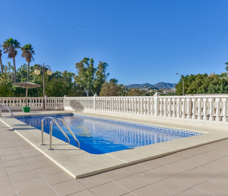 TOPACIO IV,apartamentos Topacio Calpe en la playa Levante. en Calpe - Piscina