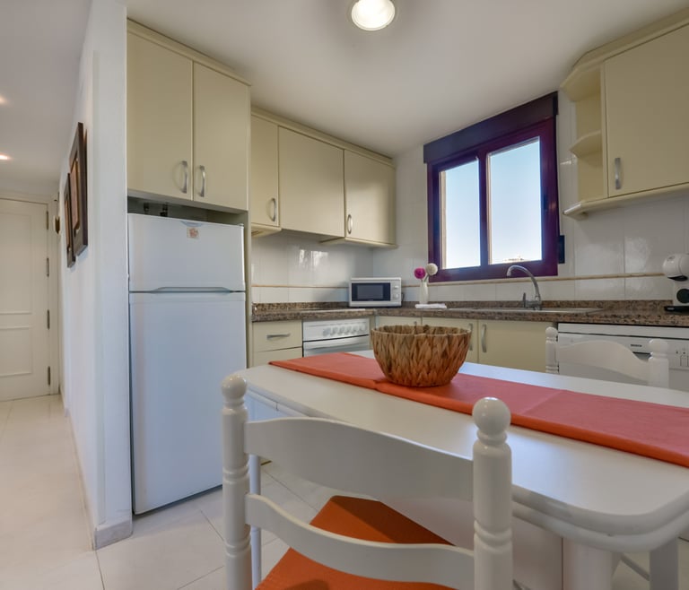 TOPACIO IV,apartamentos Topacio Calpe en la playa Levante. en Calpe - Cocina