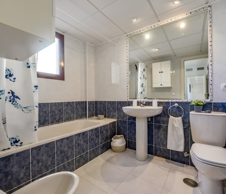 TOPACIO IV,apartamentos Topacio Calpe en la playa Levante. en Calpe - Baño