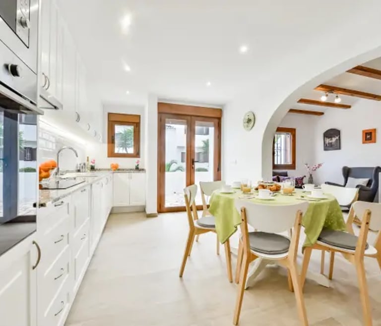 THOMAS, Bungalow para 6 personas con piscina,wifi gratis en Benissa