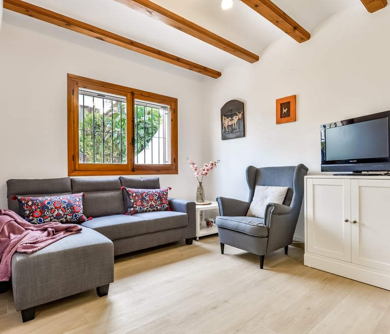 THOMAS, Bungalow para 6 personas con piscina,wifi gratis en Benissa - Comedor