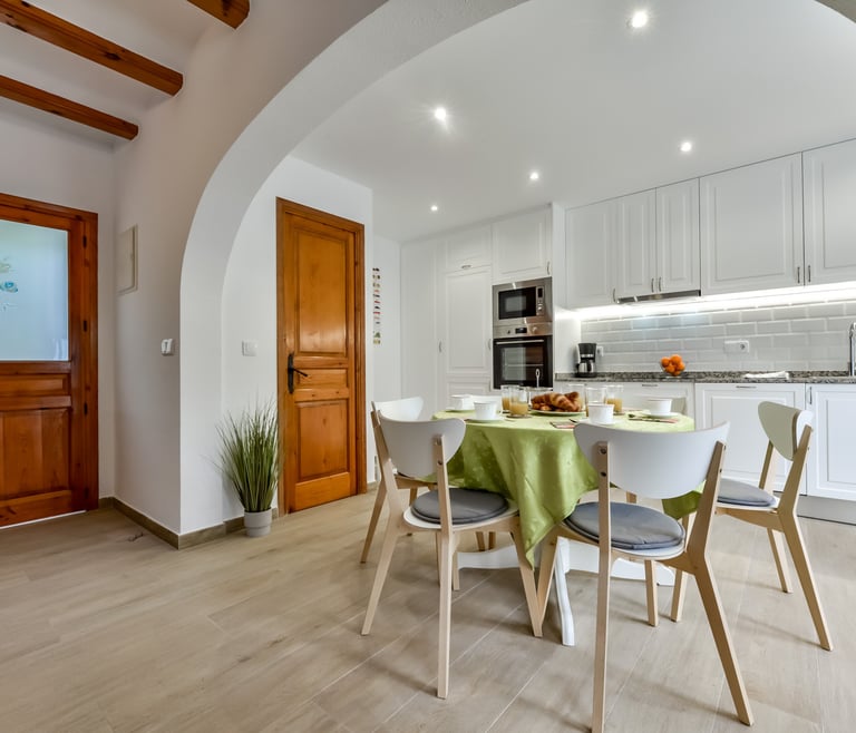 THOMAS, Bungalow para 6 personas con piscina,wifi gratis en Benissa - Cocina