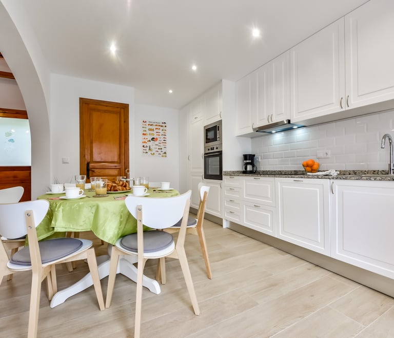THOMAS, Bungalow para 6 personas con piscina,wifi gratis en Benissa - Cocina