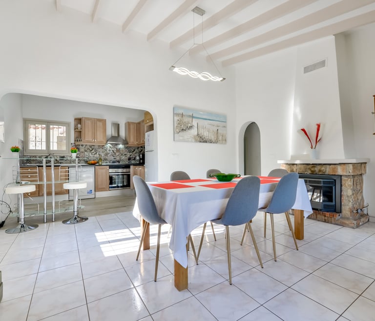Alquiler de villa en Moraira BENIALI para 6 pax con  piscina privada. en Moraira - Comedor