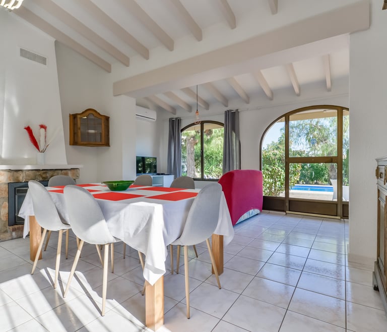 Alquiler de villa en Moraira BENIALI para 6 pax con  piscina privada. en Moraira - Comedor