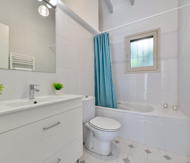 Alquiler de villa en Moraira BENIALI para 6 pax con  piscina privada. en Moraira - Baño