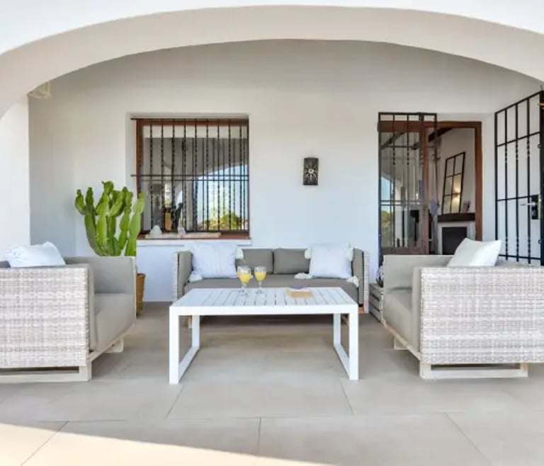 Villa te huur in Moraira, OLGA  en Moraira