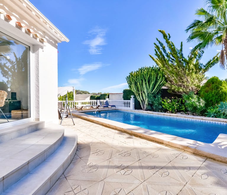 Villa te huur in Benissa CATHY  en Benissa - Zwembad