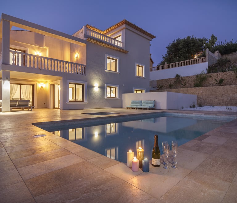 Alquiler de villa en Calpe GRANDIOSA en Calpe - Piscina