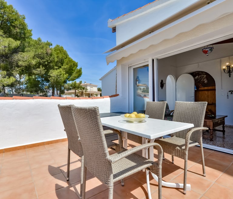 MARGARETA, Villa für 4 Personen in Calpe mit privatem Pool und kostenlosem WLAN in Calpe / Calp - Terrasse